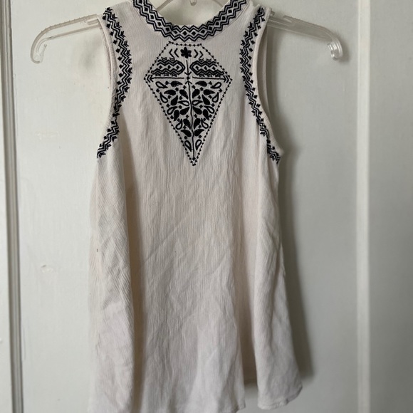 Mossimo Supply Co Tank - Picture 1 of 3